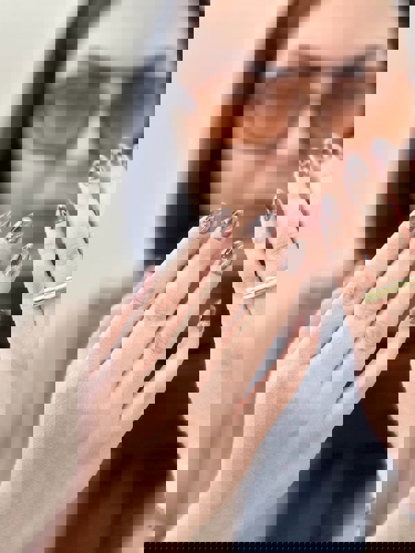 کاشت و ترمیم ناخن